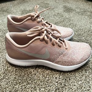 Nike Women’s Shoes - Size 6